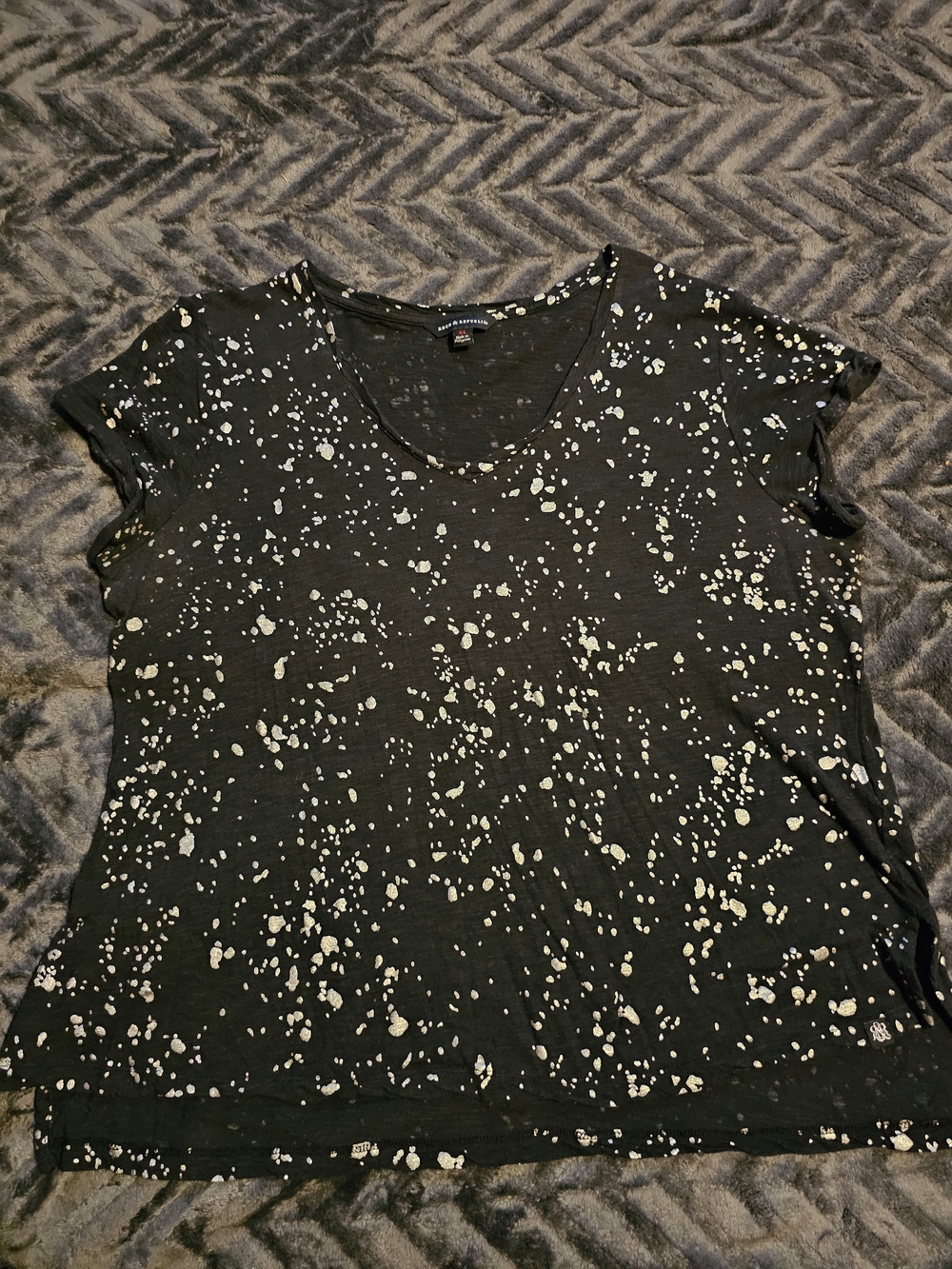 Rock & Republic Black Splatter Print Burnout Tee XL